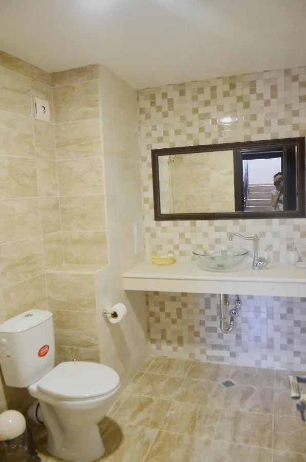 פרימורסקו Ashram Hotel
