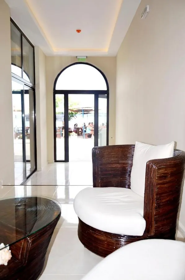 פרימורסקו Ashram Hotel