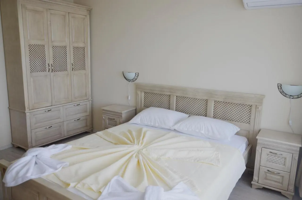 פרימורסקו Ashram Hotel