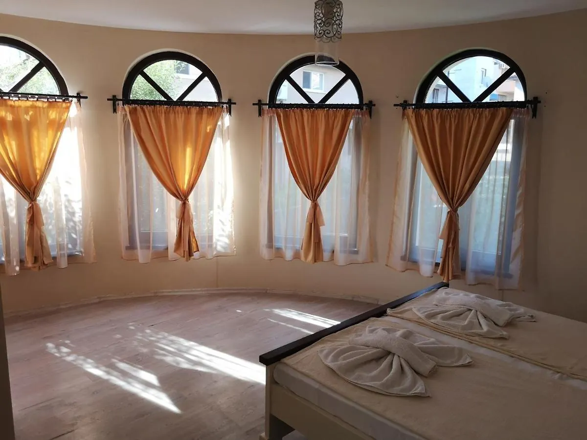 פרימורסקו Ashram Hotel בולגריה