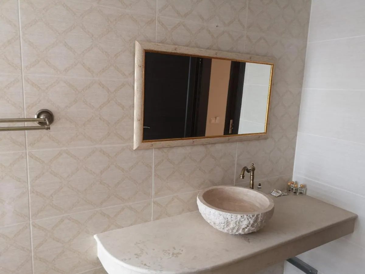 פרימורסקו Ashram Hotel